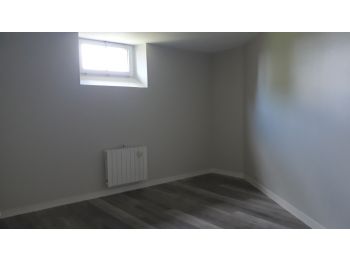 Location à GUICHEN 35380 - 81m² à 660 € - vue 8