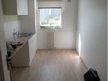 Location à RENNES - 47m² à 660 € - vue 2